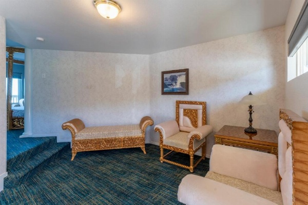 Ocean View Lodge image 28